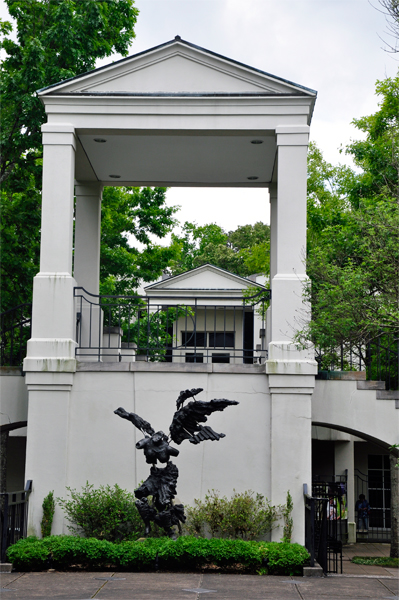 Nike Sculpture in the Hill Garden